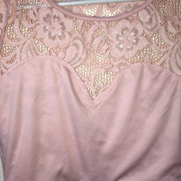Blush Lace Dress - Picture 6 of 6